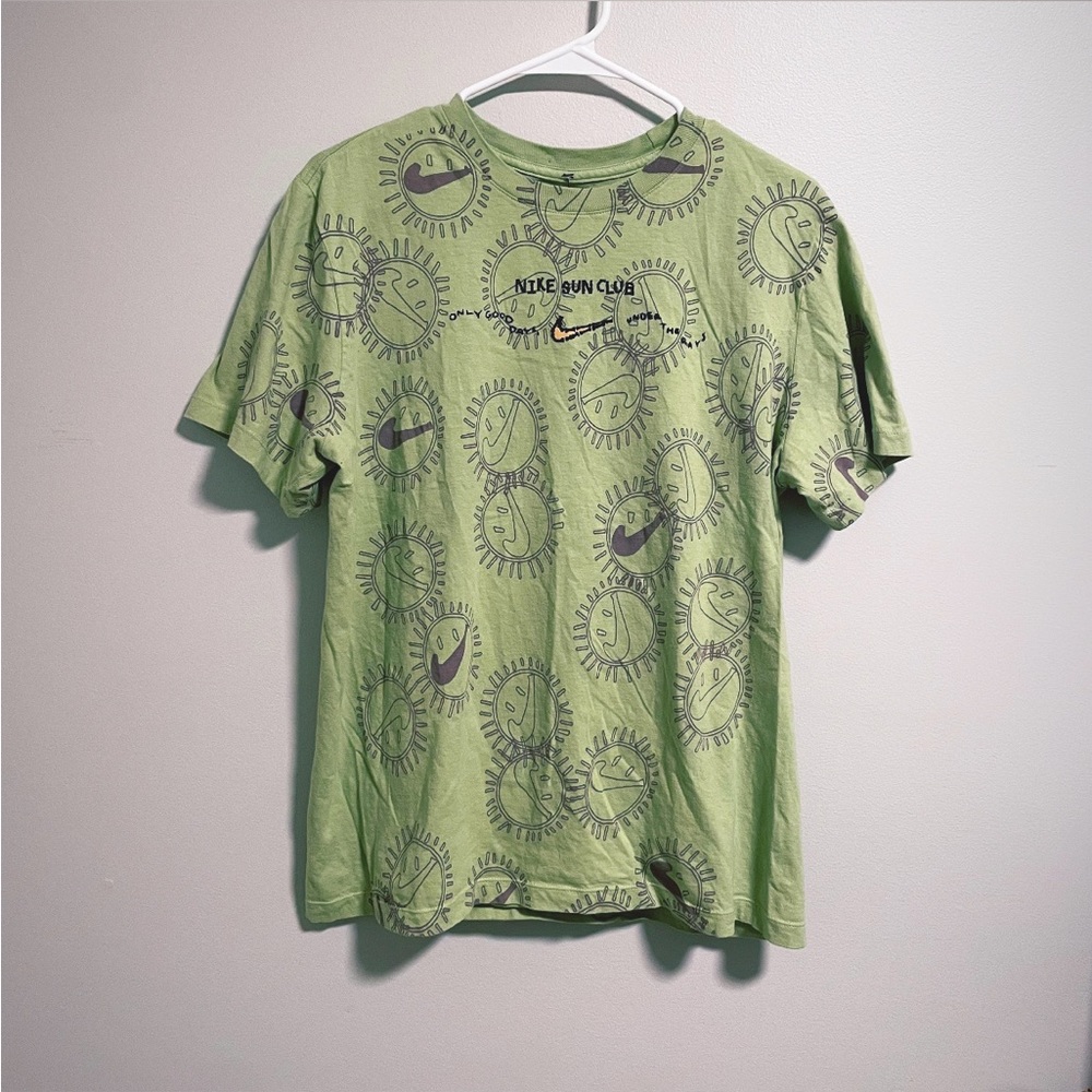 Nike sun club shirt